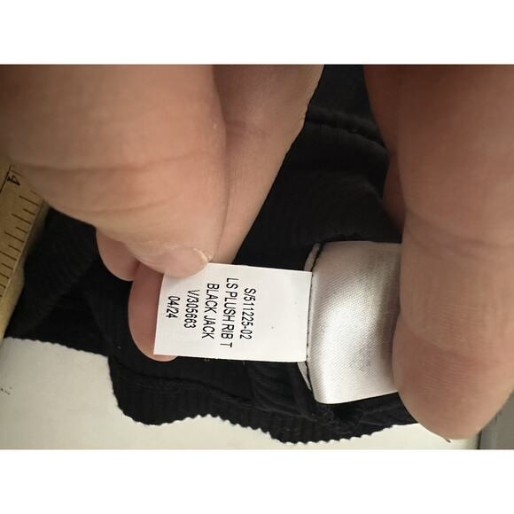 NEW Old Navy Plus Size 3X Women Black Ribbed Plush Tee Long Sleeve 34-14 - Picture 10 of 11